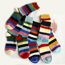 high-quality contrast color stripes retro ethnic men's 100% cotton socks crew socks wholesale happy socks